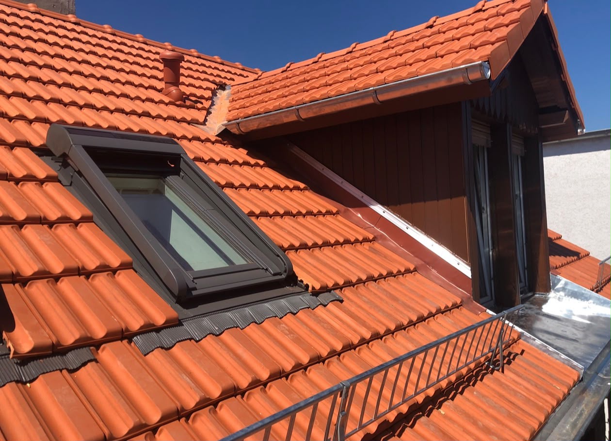 Fertiggestelltes Ziegeldach – Dachdecker Frankfurt, DachWerk