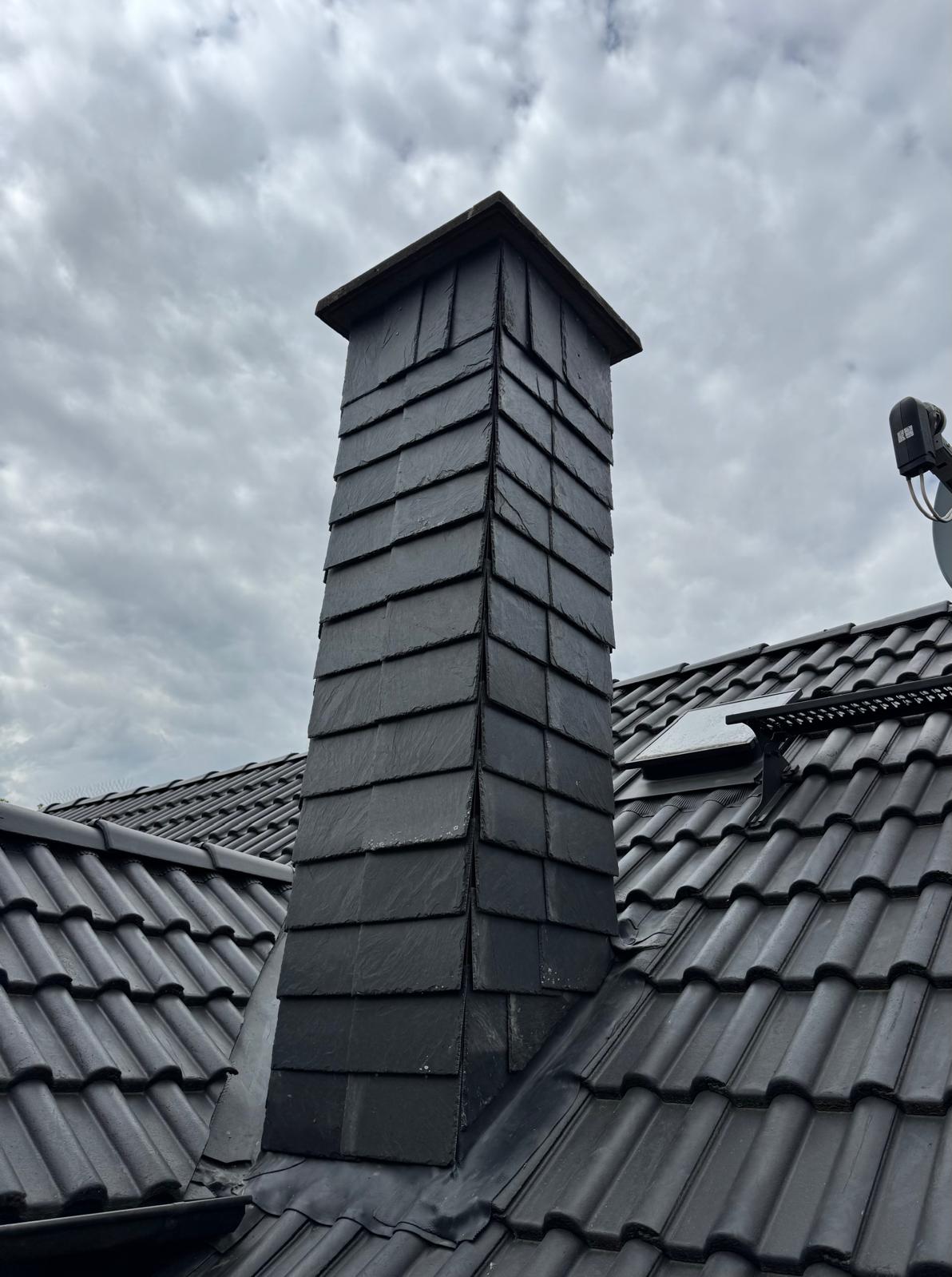 Schornsteinverkleidung aus Schiefer